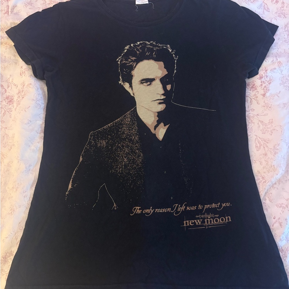 Vintage Twilight Saga New Moon Edward Cullen Shirt